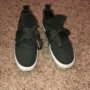 Steve Madden tennis shoes